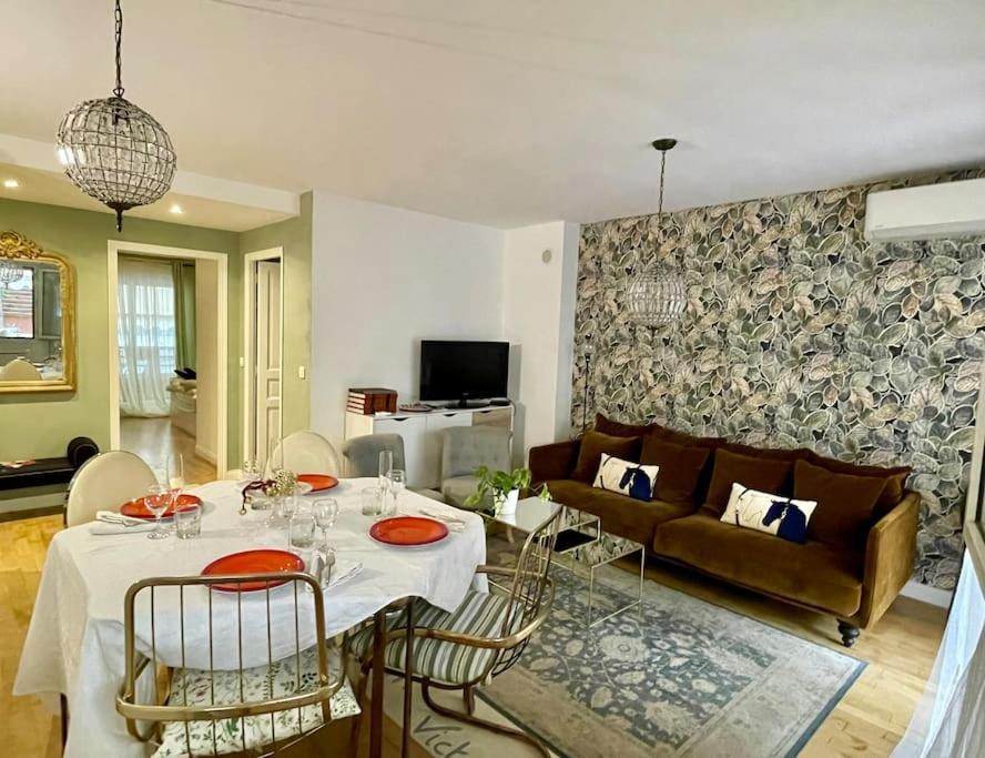 Large Magnificent Terrace Apartment Nice Exterior photo