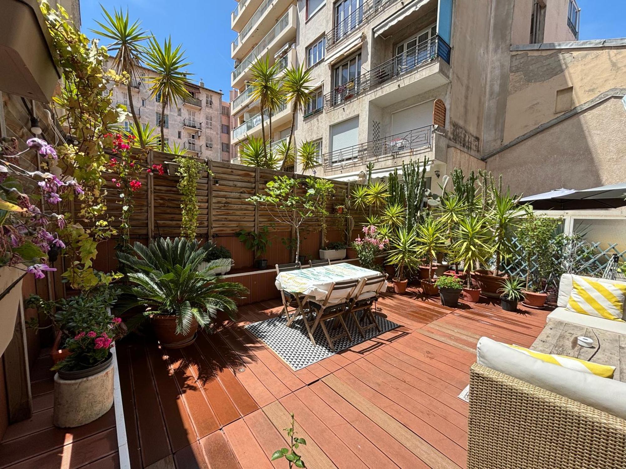 Large Magnificent Terrace Apartment Nice Exterior photo